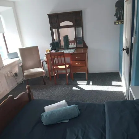 Privatunterkunft Room In Historic Townhouse Close To Wexford Town, For 1, 2, Or 3 Guests Wexford